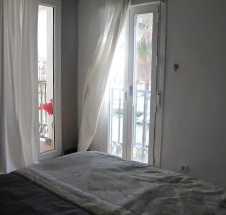 Of Marina Living Overlooking The Sea Apartamento San Luis de Sabinillas
